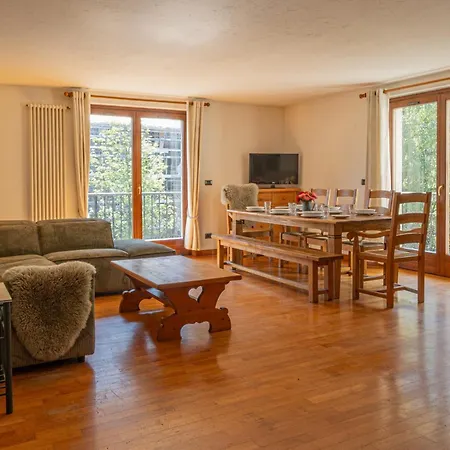 Coeur Des Alpes - A Spacious 3-bedroom With Spectacular Views * Chamonix