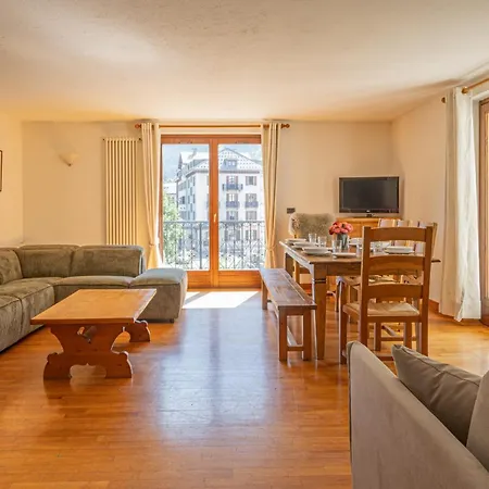 Coeur Des Alpes - A Spacious 3-bedroom With Spectacular Views Lägenhet